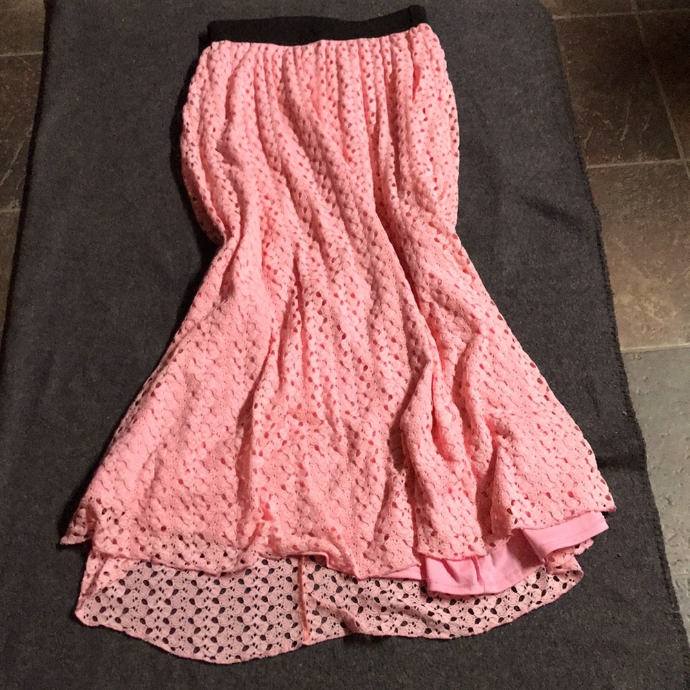 Pink lularoe maxi skirt. Size small.